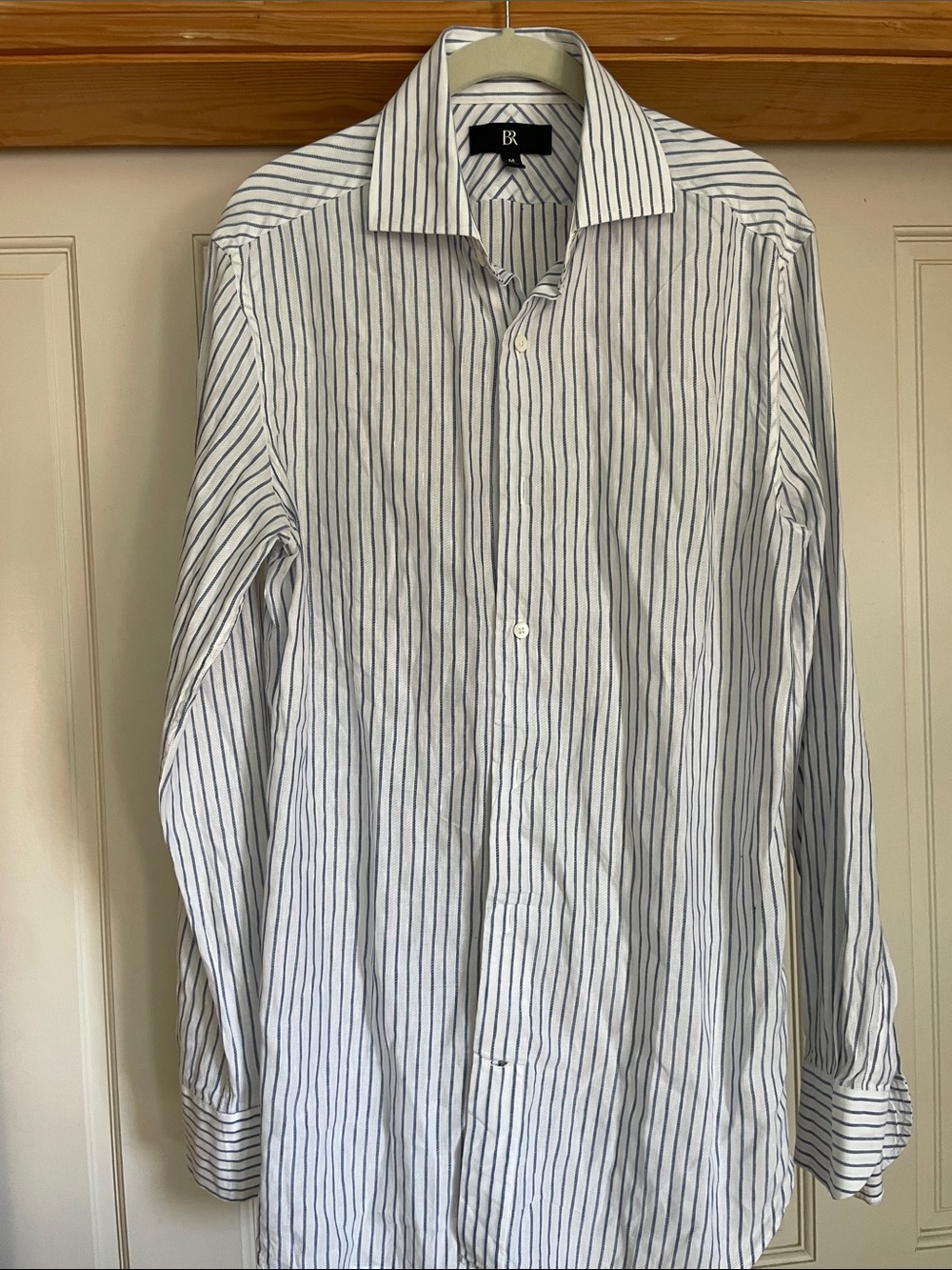 Banana Republic Men's Linen/Cotton White Shirt with Thin Blue Stripes Size M